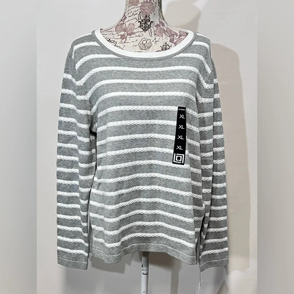 🛍️LIZ CLAIBORNE Gray and white stripe sweater size XL.